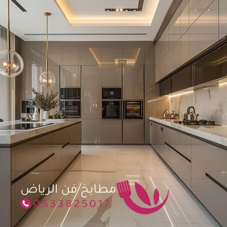 مطبخ ألمنيوم عملي وعصري مع توزيع مثالي للمساحات