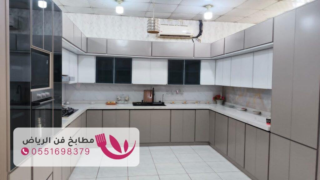 تفصيل وتركيب مطابخ خشب فاخرة بالرياض 